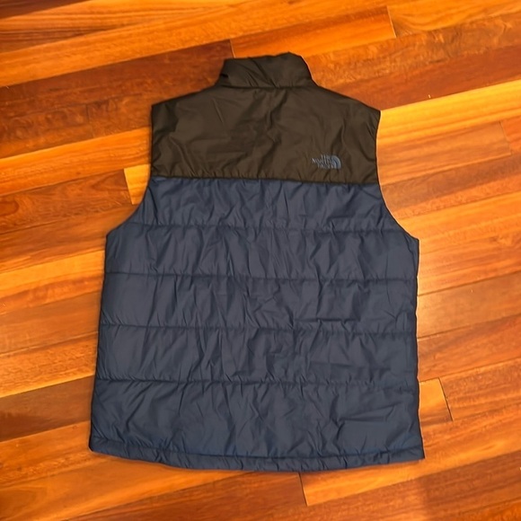 ⭐️ New The North Face - Men's Everyday Insulated Vest Size Large - Picture 8 of 10